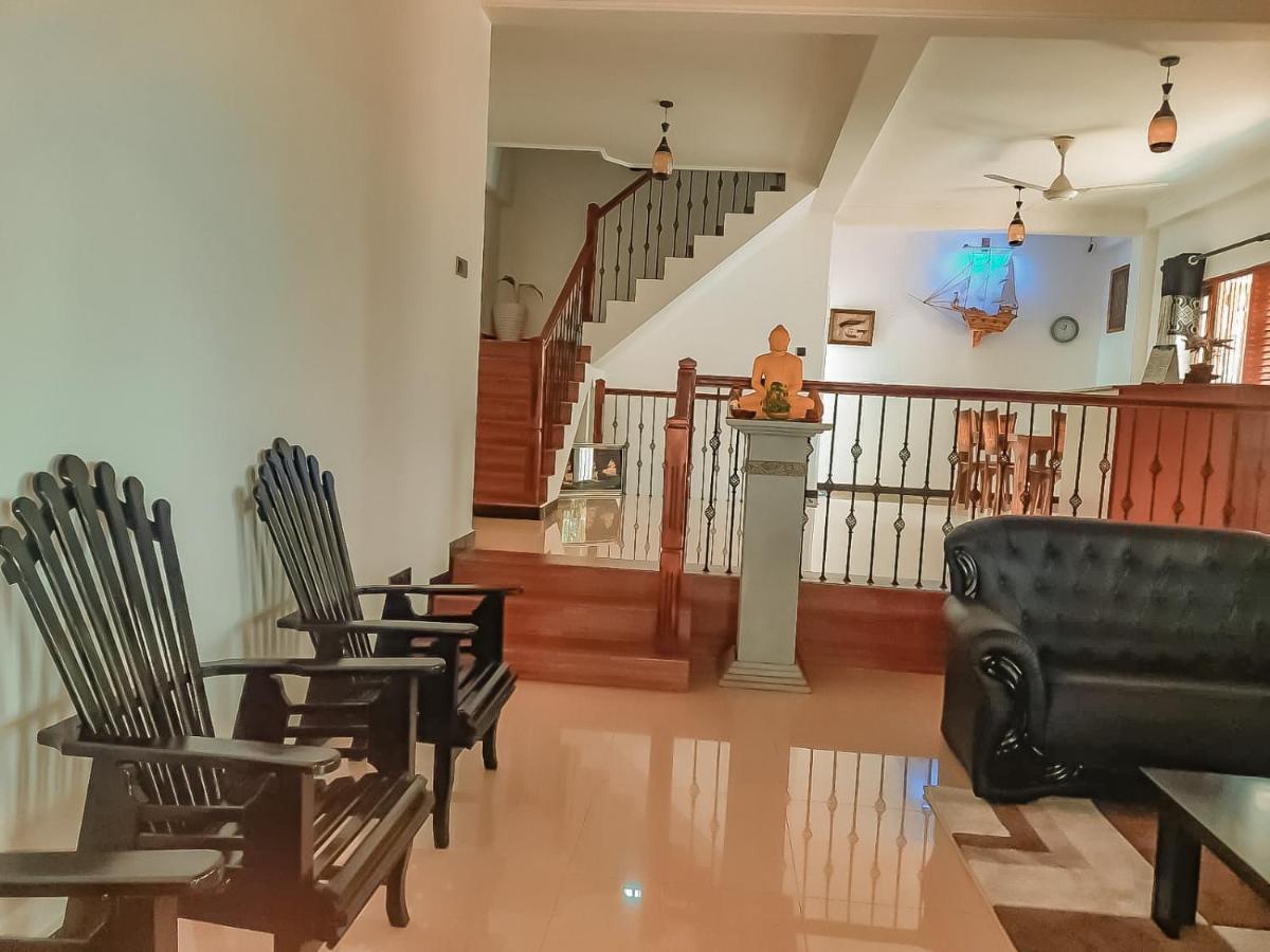 Hotel White House Ratnapura Zewnętrze zdjęcie