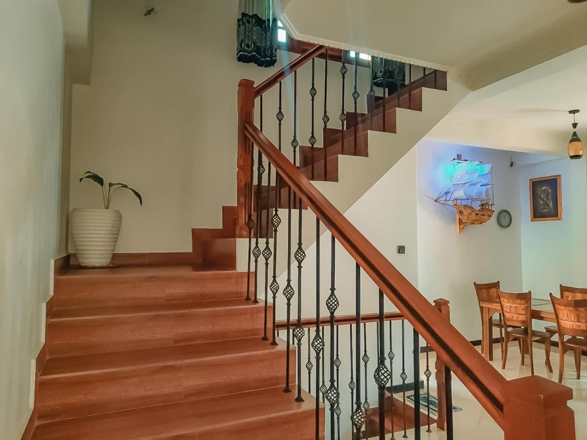 Hotel White House Ratnapura Zewnętrze zdjęcie