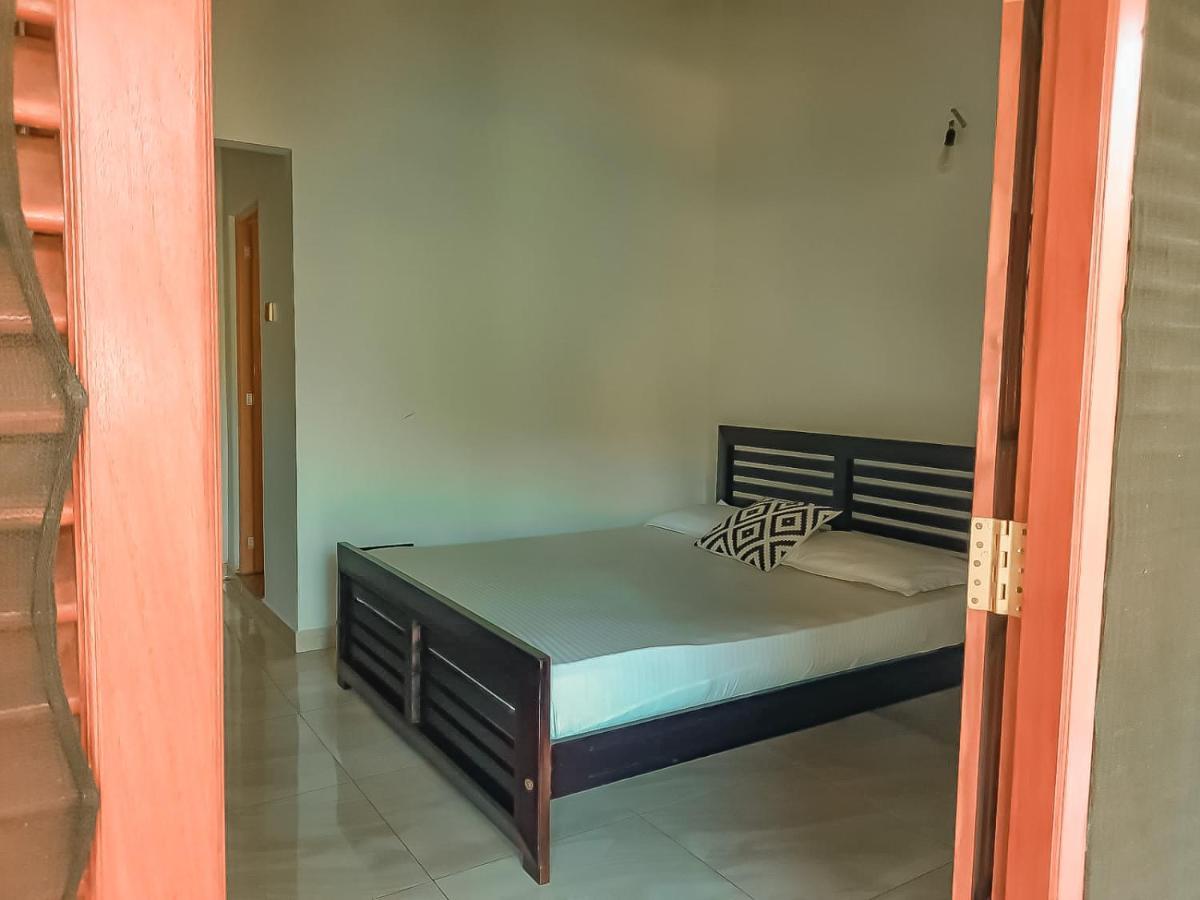 Hotel White House Ratnapura Zewnętrze zdjęcie