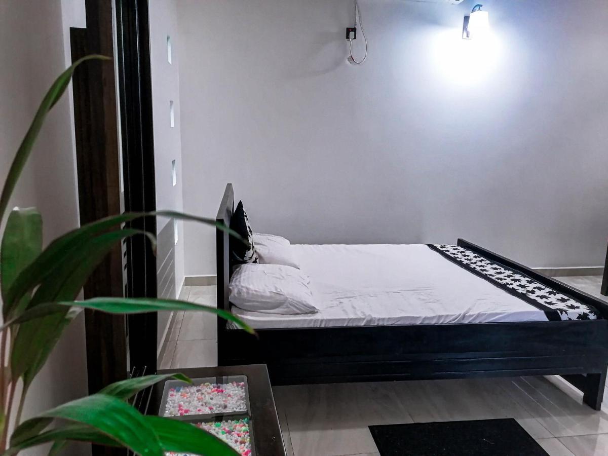 Hotel White House Ratnapura Zewnętrze zdjęcie