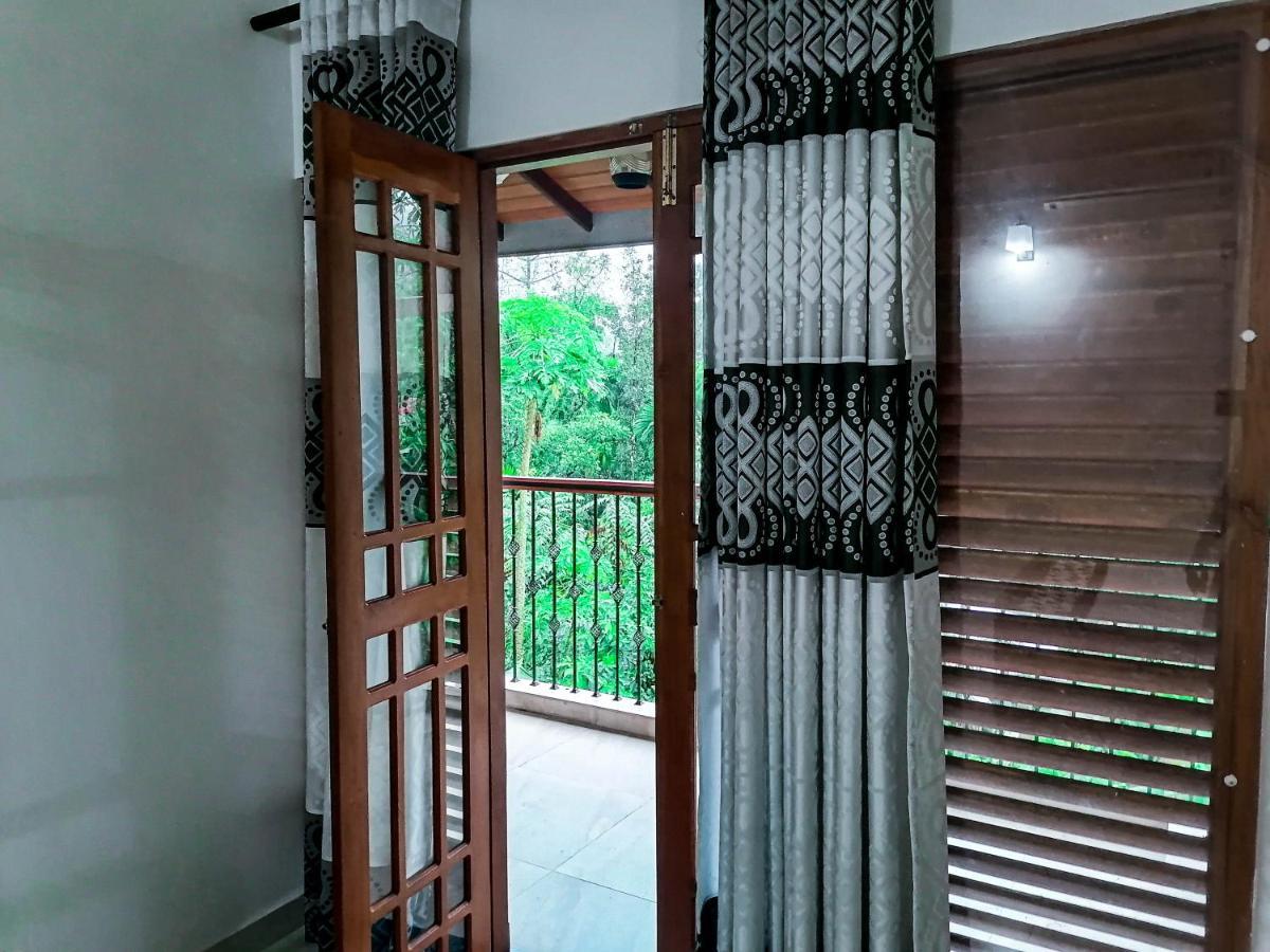 Hotel White House Ratnapura Zewnętrze zdjęcie