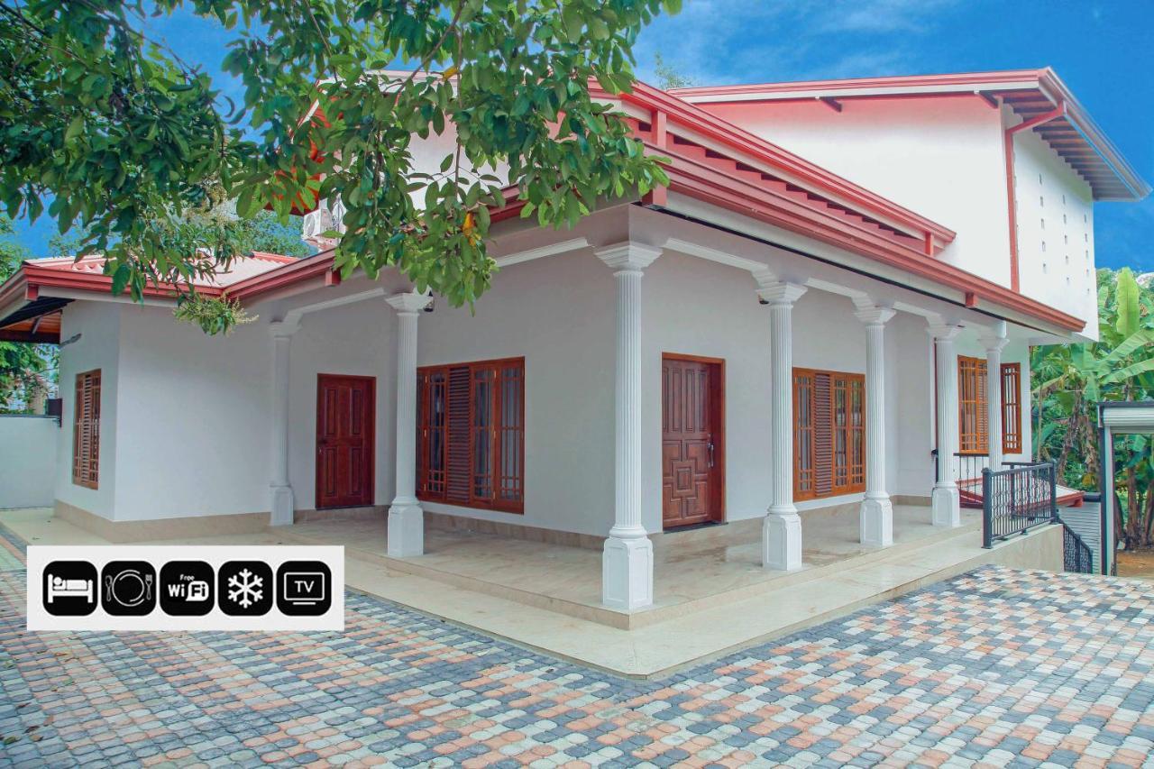 Hotel White House Ratnapura Zewnętrze zdjęcie