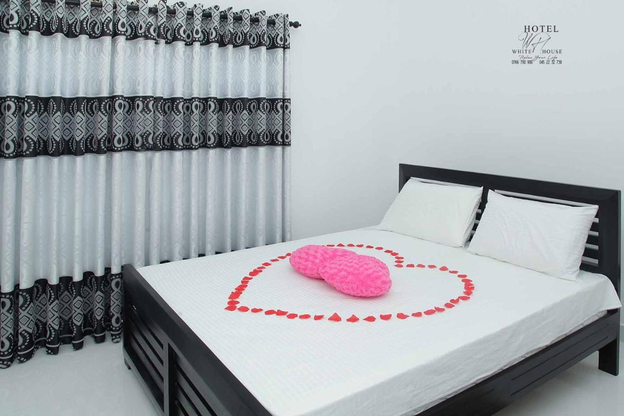Hotel White House Ratnapura Zewnętrze zdjęcie