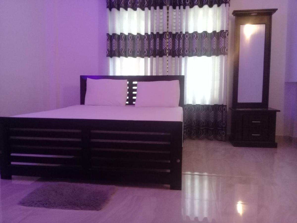 Hotel White House Ratnapura Zewnętrze zdjęcie