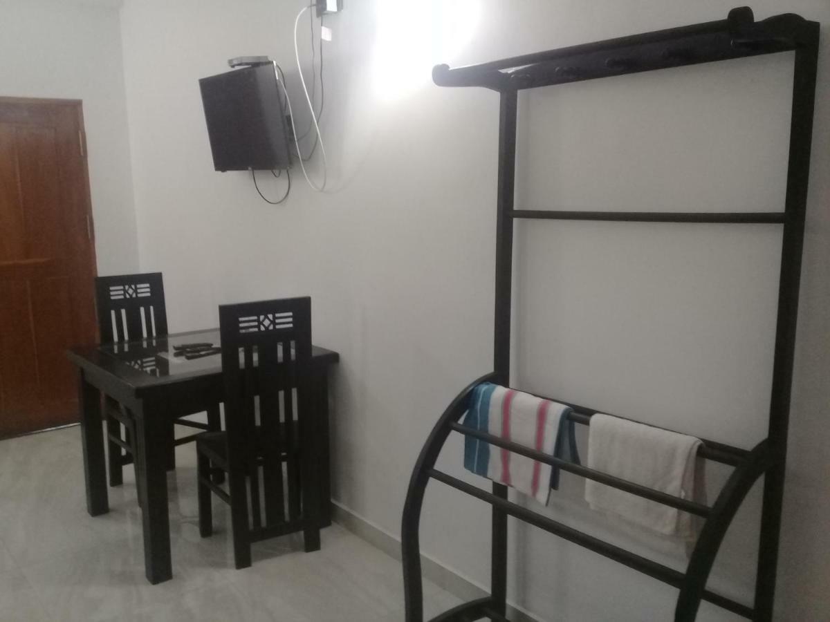 Hotel White House Ratnapura Zewnętrze zdjęcie